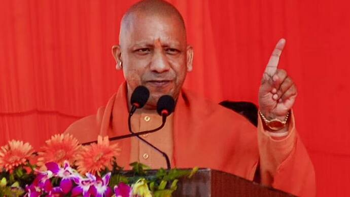 ग्रामीणों की समस्या दूर करने के लिए योगी सरकार का खास प्लान, जानिए 'ग्राम सचिवालय' के क्या हैं लाभ