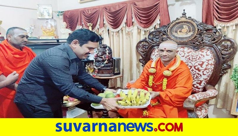 BJP Leader BY  vijayendra Visits Hassan and Met Nirmalananda swamiji  rbj