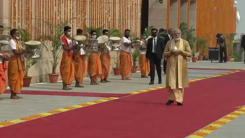 Modi Inaugurates Kashi Vishwanath Corridor in Revati Nakshatra Know the Importance pod