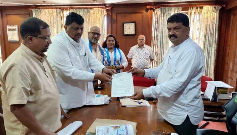 Goa Election 2022 Lone NCP MLA merges party legislative wing with TMC gcw