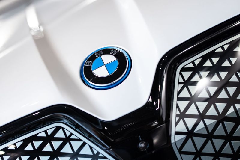 BMW posts 9.1 percent increase in global sales in 2021