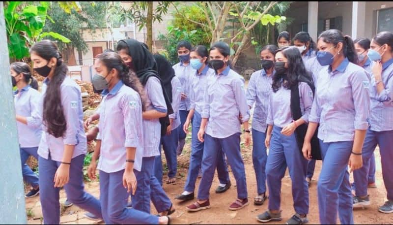 gender neutral uniform in kalavor government higher secondary school