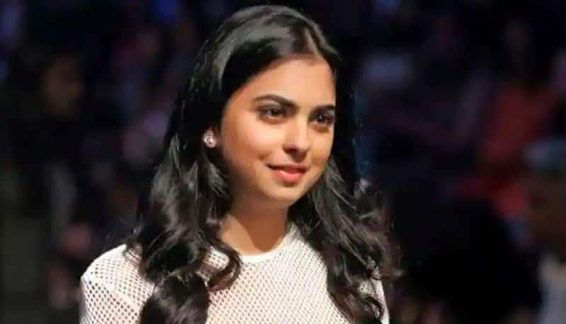 mukesh ambani daughter isha ambani set to named chairman of reliance retail