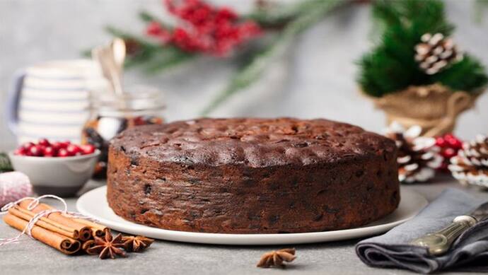 Christmas 2021: क्रिसमस पर घर बनाना है रम केक, तो इस ट्रिक से झटपट बनाएं टेस्टी Rum and Raisin Cake