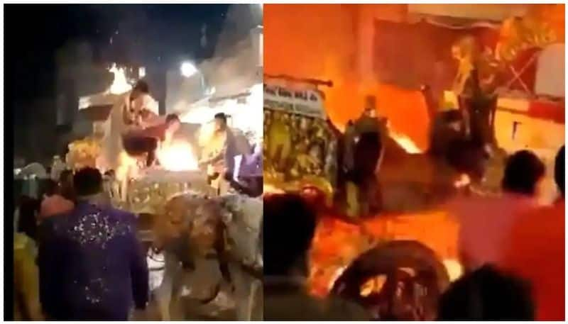 Viral Video: Horse Carriage With Groom On It Catches Fire During Wedding