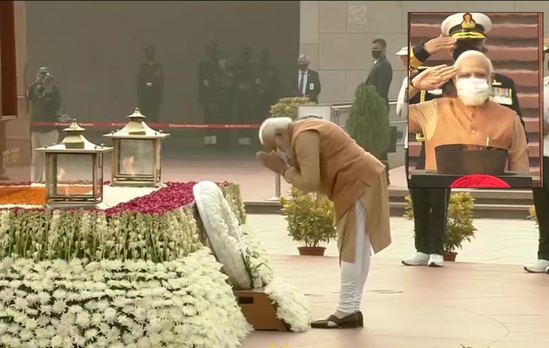 PM Modi takes part in reception ceremony of Swarnim Vijay Mashaals at War Memorial to mark 50th Vijay Diwas-dnm