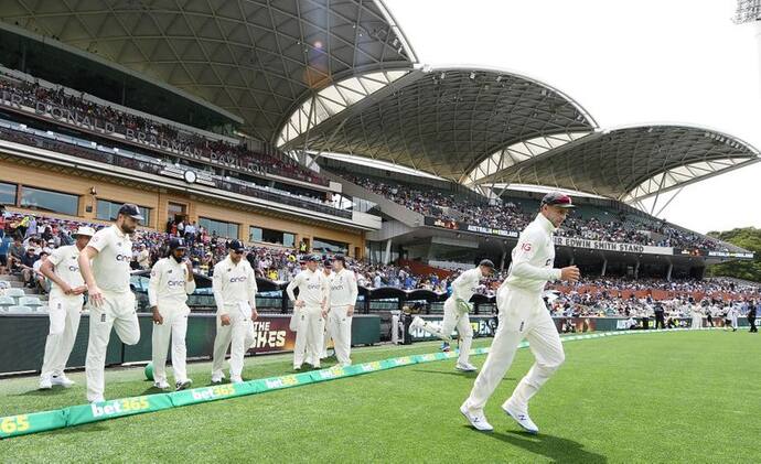 Ashes Series: एशेज में फिर कोरोना का प्रकोप, एडिलेड टेस्ट के दौरान दो मीडियाकर्मी Corona Positive