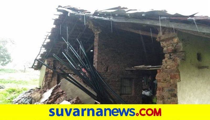 Villagers Outrage For Unscientific Report of House Damage in Gadag grg