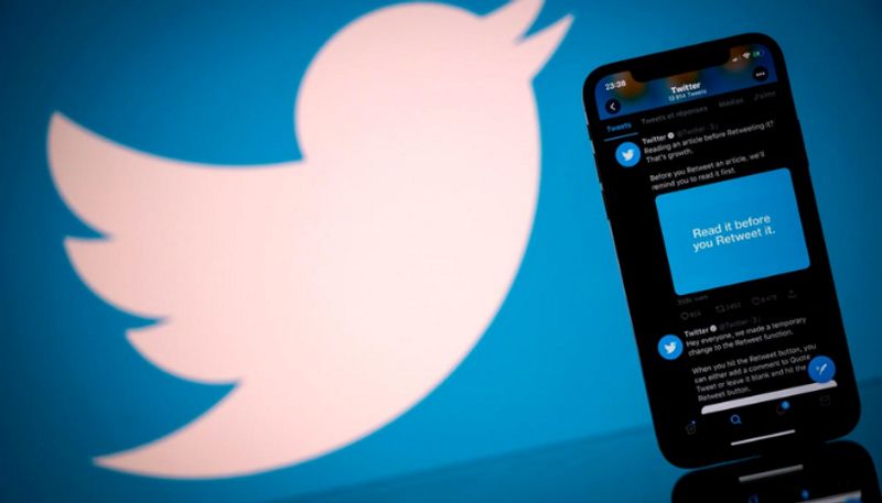 Twitter suspends $8 subscription based verification after fake accounts crop up