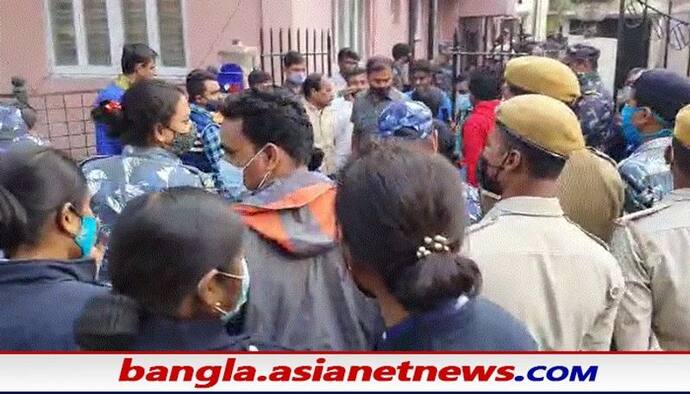 KMC Polls: শুভেন্দুর সঙ্গে এক বৈঠকে অংশ নেওয়া বিধায়কদের গৃহবন্দি করল পুলিশ, উত্তপ্ত জিসি ব্লক