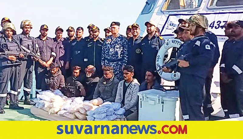 Gujarat ATS seized Pakistani fishing boat carrying drugs worth Rs 400 crore akb