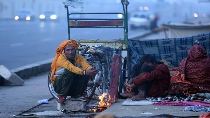 शीतलहर से कांपी Delhi, 3.2 डिग्री सेल्सियस तक गिरा पारा, जम्मू-कश्मीर में आज से शुरू होगा चिले कलां