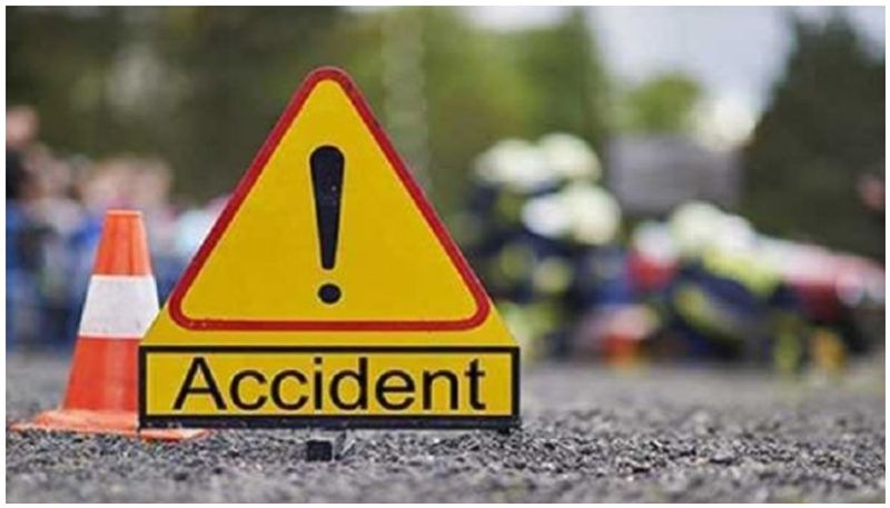 Bike rider killed Due to  Road Accident in Bengaluru grg