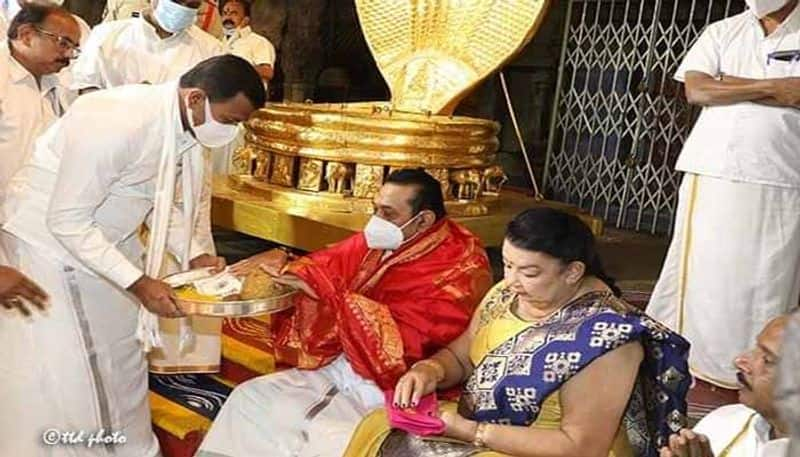 Sri Lankan PM Rajapaksa offers prayers at Tirupati