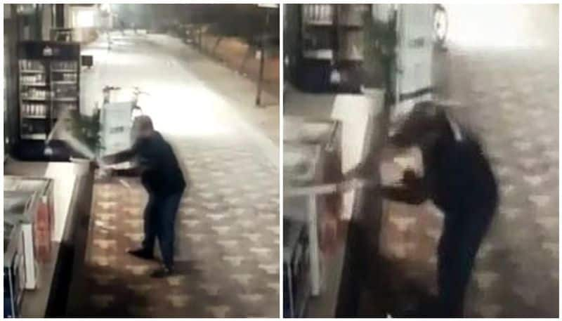 Caught On cctv Mumbai Man Goes On Rampage Over Ice Cream