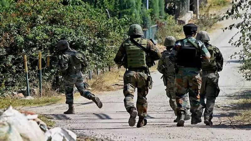 CRPF jawan killed by terrorists in Shopian district of Jammu and Kashmir area cordoned ckm