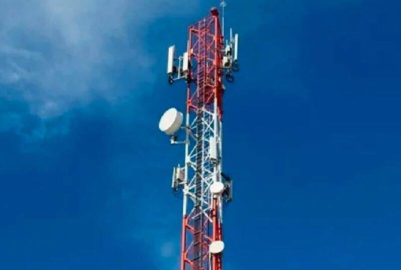 TRAI to Airtel, Reliance Jio, BSNL and Vodafone-Idea: Warn customers about such SMS messages sgb