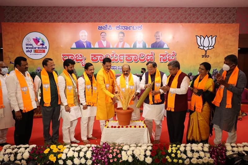 Basangouda Patil Yatnal reveals Karnataka BJP first day Meeting Matters rbj