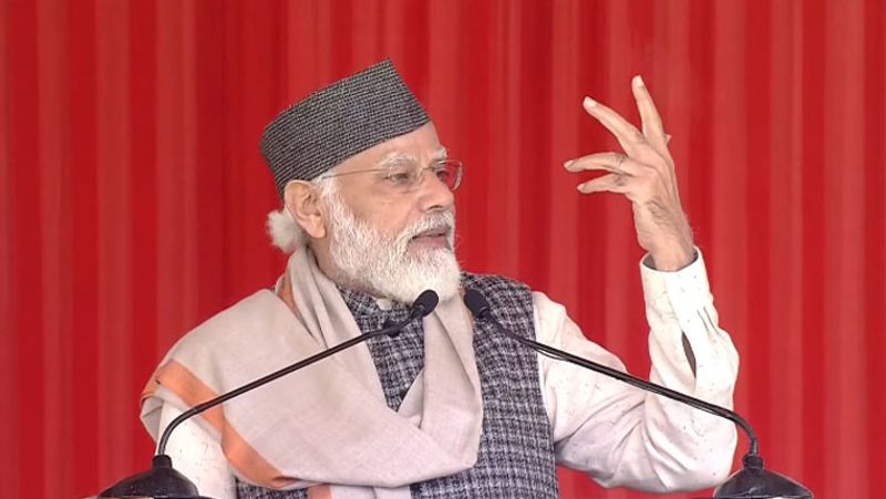 Uttarakhand Election 2022: PM Modi hits out at Opposition, says Previous govts looted state with both hands-dnm