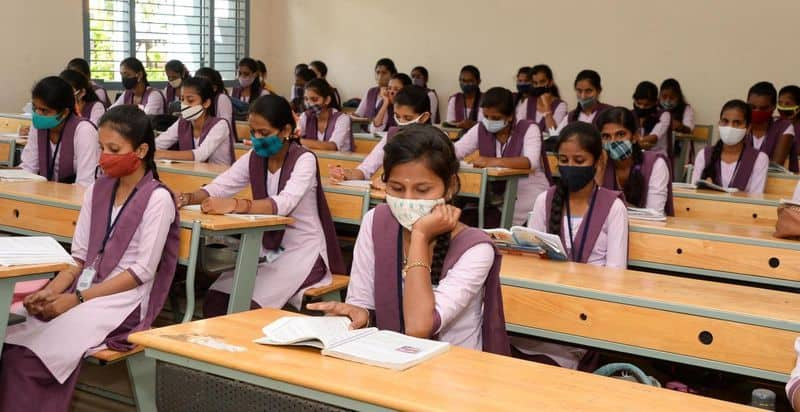 800 Plus students test coronavirus positive in Karnataka ckm