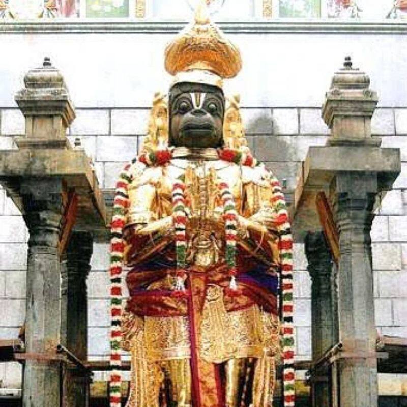 Namakkal anjaneyar jayanti special 1 lakhs 8 vada malai at namakkal anjaneyar kovil