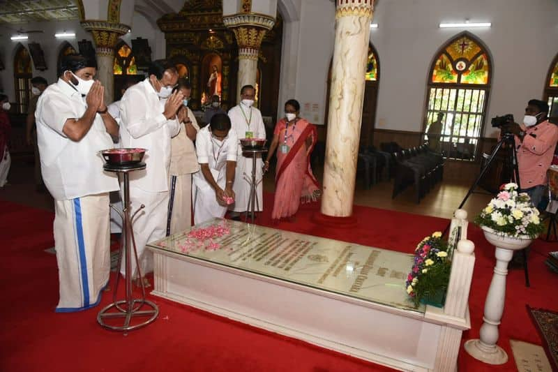 Vice President Venkaiah Naidu's tribute to St Kuriakose Elias Chavara