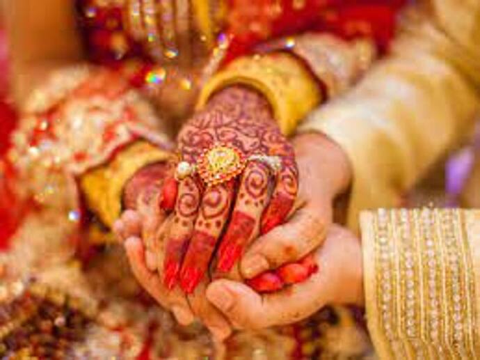 Astrological Tips for Happy Married: সুখী দাম্পত্য জীবনের জন্য কার্যকর এই সাতটি জ্যোতিষশাস্ত্রীয় প্রতিকার