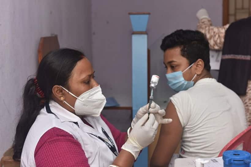 Private vaccination centres' service charges capped at Rs 150 for precautionary dose