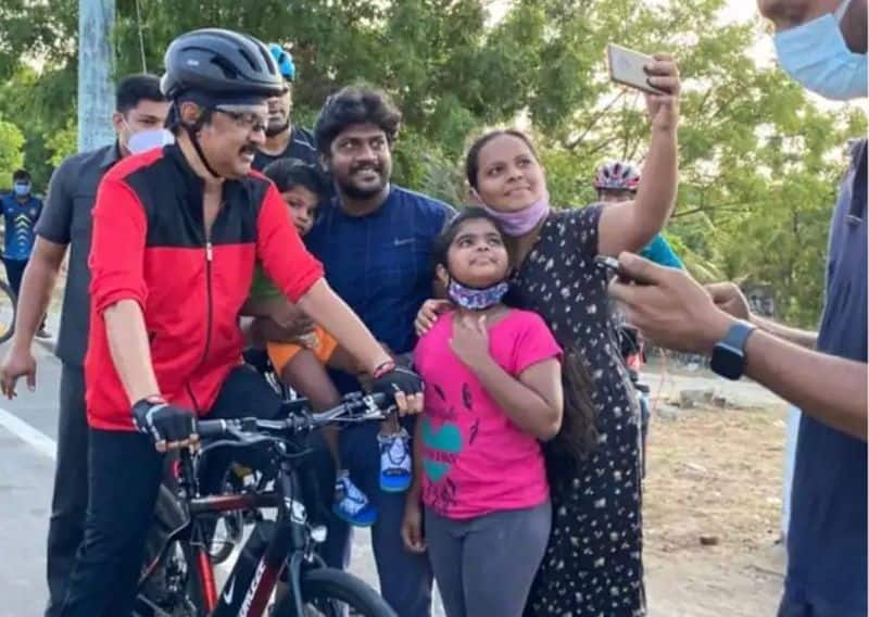 congress mla selvaperunthagai speech about mk stalin and rahul gandhi go to cycling at tn assembly 