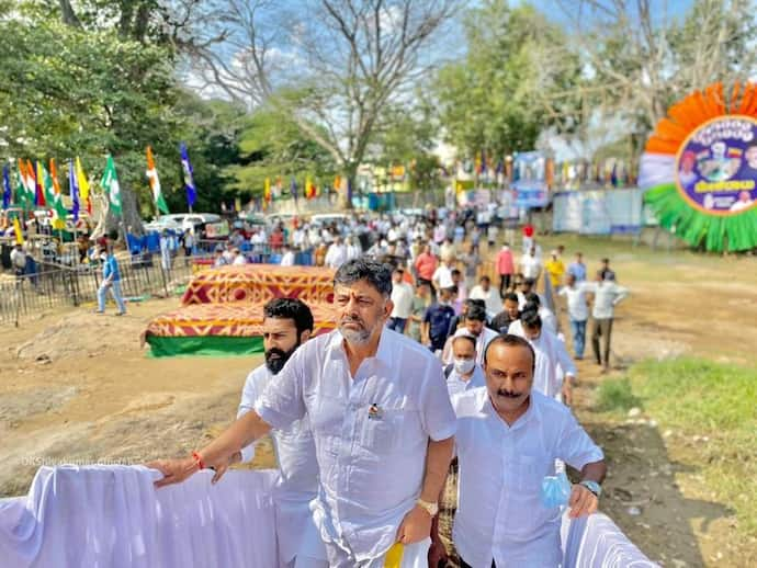 COVID-19 Rules: কোভিড নিয়মভঙ্গের অভিযোগ, কংগ্রেস নেতার বিরুদ্ধে কঠোর ব্যবস্থা নেওয়ার হুঁশিয়ারি