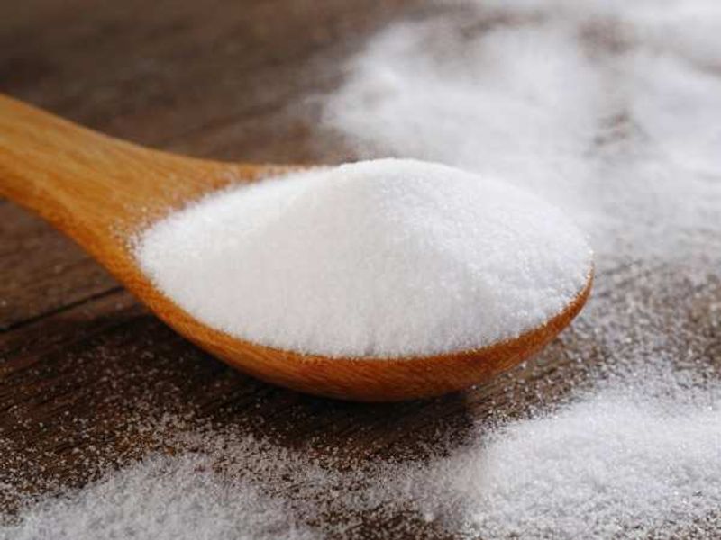 Most Versatile Medicine in the world; The hidden health benefits of baking soda! Rya