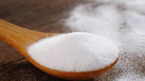 Most Versatile Medicine in the world; The hidden health benefits of baking soda! Rya