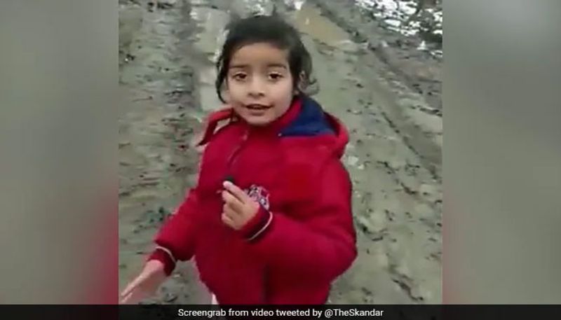 Girl Turns Reporter To Show Bad Condition Of Kashmir Roads