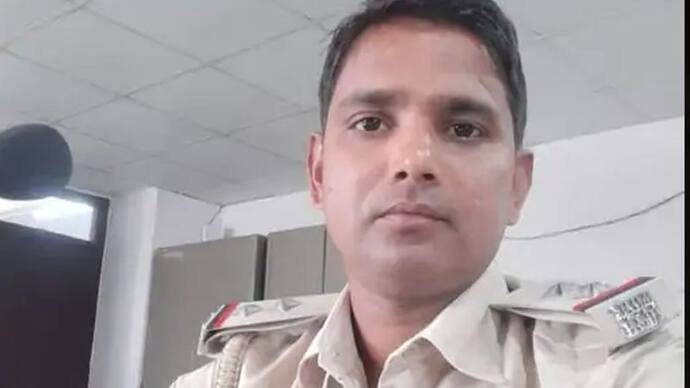 झारखंड में थाना प्रभारी ने अपने ही थाने में किया सुसाइड, पुलिस-प्रशासन में मचा हड़कंप..जानिए पूरा मामला