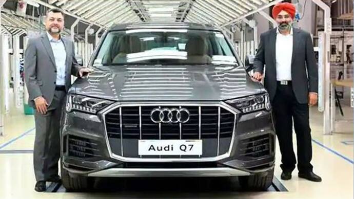 2022 Audi Q7 की बुकिंग विंडो हुई ओपन, दो ट्रिम्स में इस महीने हो रही लॉन्च, देखें इसके धांसू फीचर्स