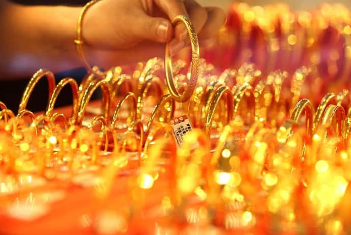 Gold Silver Price, 7 Feb 2022: सोना और चांदी के फ्रेश प्राइस जारी, जानिए 14 शहरों के दाम