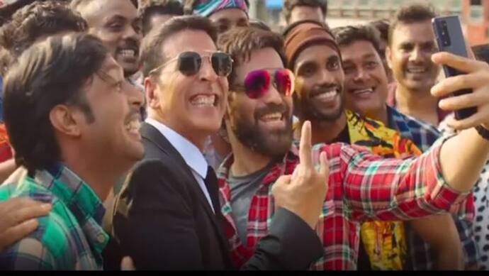 Selfiee Teaser Out: सड़क पर धमाकेदार डांस करते नजर आए Akshay Kumar-Emraan Hashmi, फिर ली सेल्फी