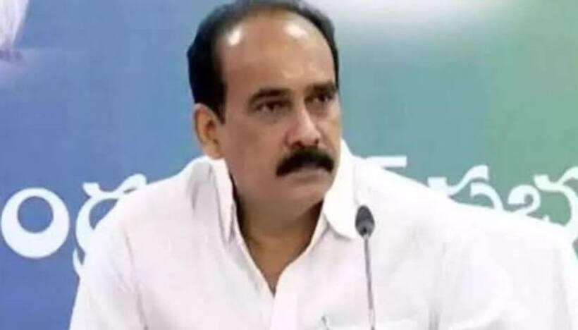 తాడేపల్లికి  బాలినేని శ్రీనివాస్ రెడ్డి: సీఎం జగన్ తో భేటీ
