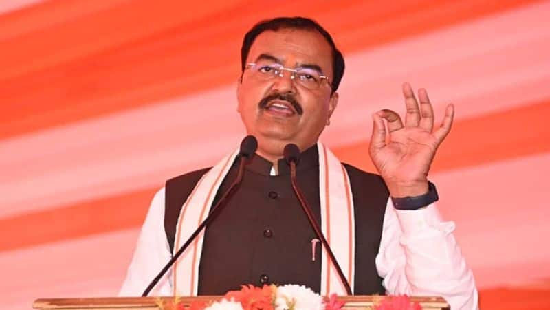 UP Election 2022 KP Maurya slams Akhilesh Yadav says Samajwadi Party giving tickets to criminals gcw