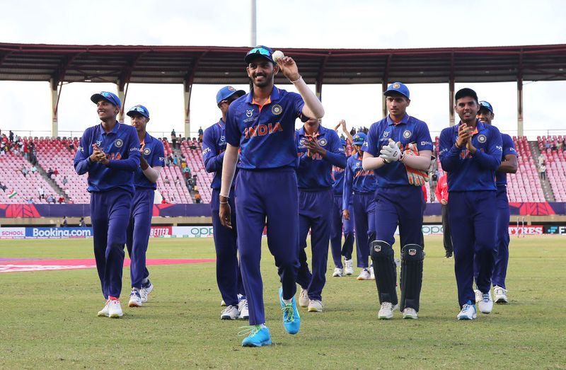 ICC U19 World Cup 2022: India kicks off in style to tame South Africa by 45 runs, netizens express delight-ayh