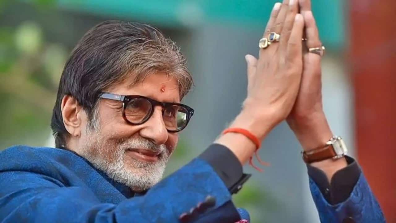 Fans shouldn't miss Amitabh Bachchan's Republic Day wish; many celebs are in splits
