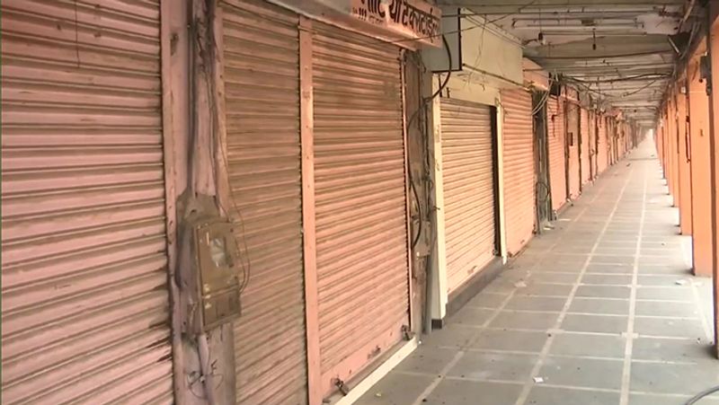 Delhi Governor refuses to lift weekend curfew, allows private offices to reopen - ADT