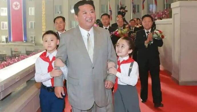 अंतराष्ट्रीय प्रतिबंधों और खराब अर्थव्यवस्था से बेपरवाह तानाशाह Kim Jong Un, सफेद घोड़े पर सवारी करते दिखे