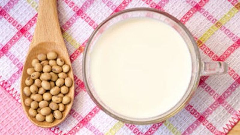 Are you a vegetarian? Try drinking this milk too: it has so many benefits!