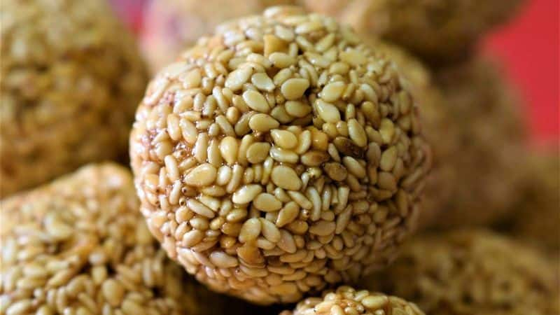 sesame with jaggery benefits 