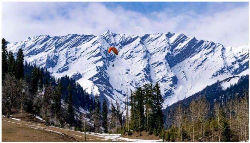 Travellers must visit this places in manali know the full details