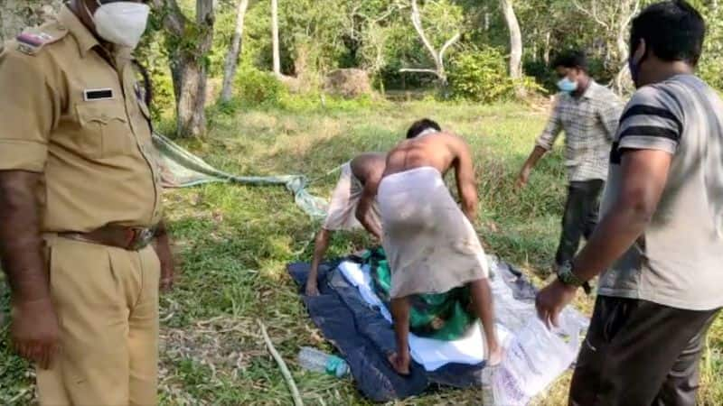 an unidentified dead body found in Swamp in alappuzha