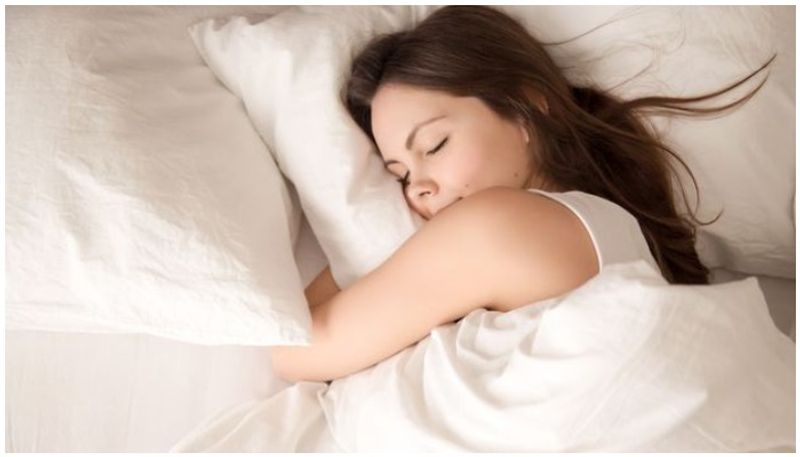 Avoiding afternoon naps to coffee: 9 tips from expert for a good night's sleep RCB