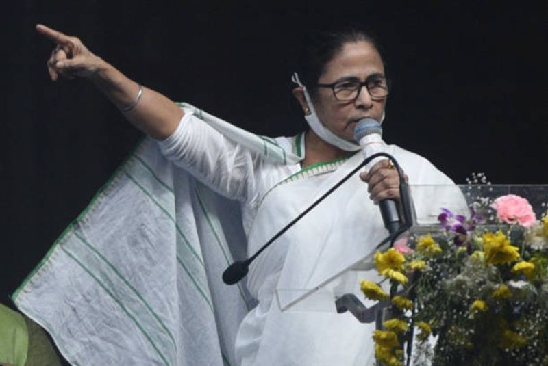 UP Election 2022 Mamata urges citizens to vote for Akhilesh asks not to fall for BJP s false promises gcw