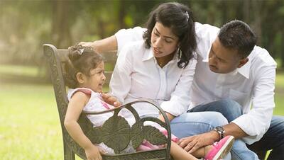 National Girl Child Day: अब बच्चियां होंगी आत्मनिर्भर, इस तरह उन्हें सिखाएं सेल्फ सेफ्टी के 7 तरीके